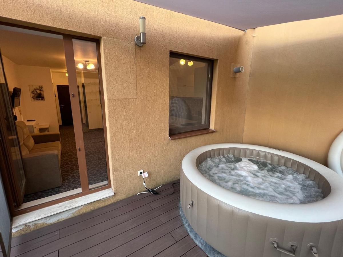 Coroni With Jacuzzi Apartment *